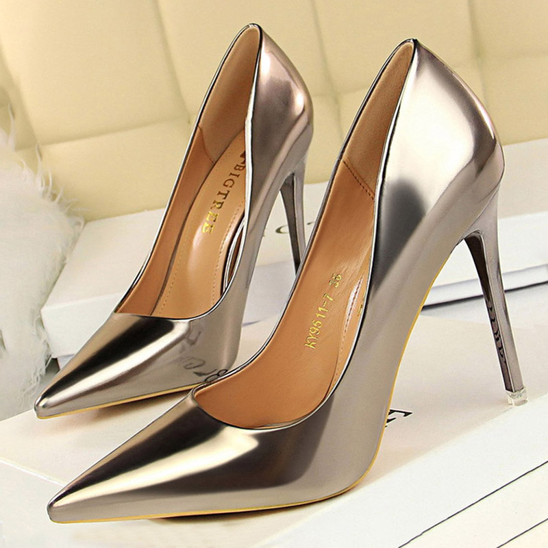 BIGTREE Shoes Woman Pumps Pate - Shoe Tree ulasan dan harga